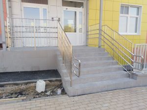 Лестничные ограждения из нержавеющей стали для детского сада ЖК «Солнечный»